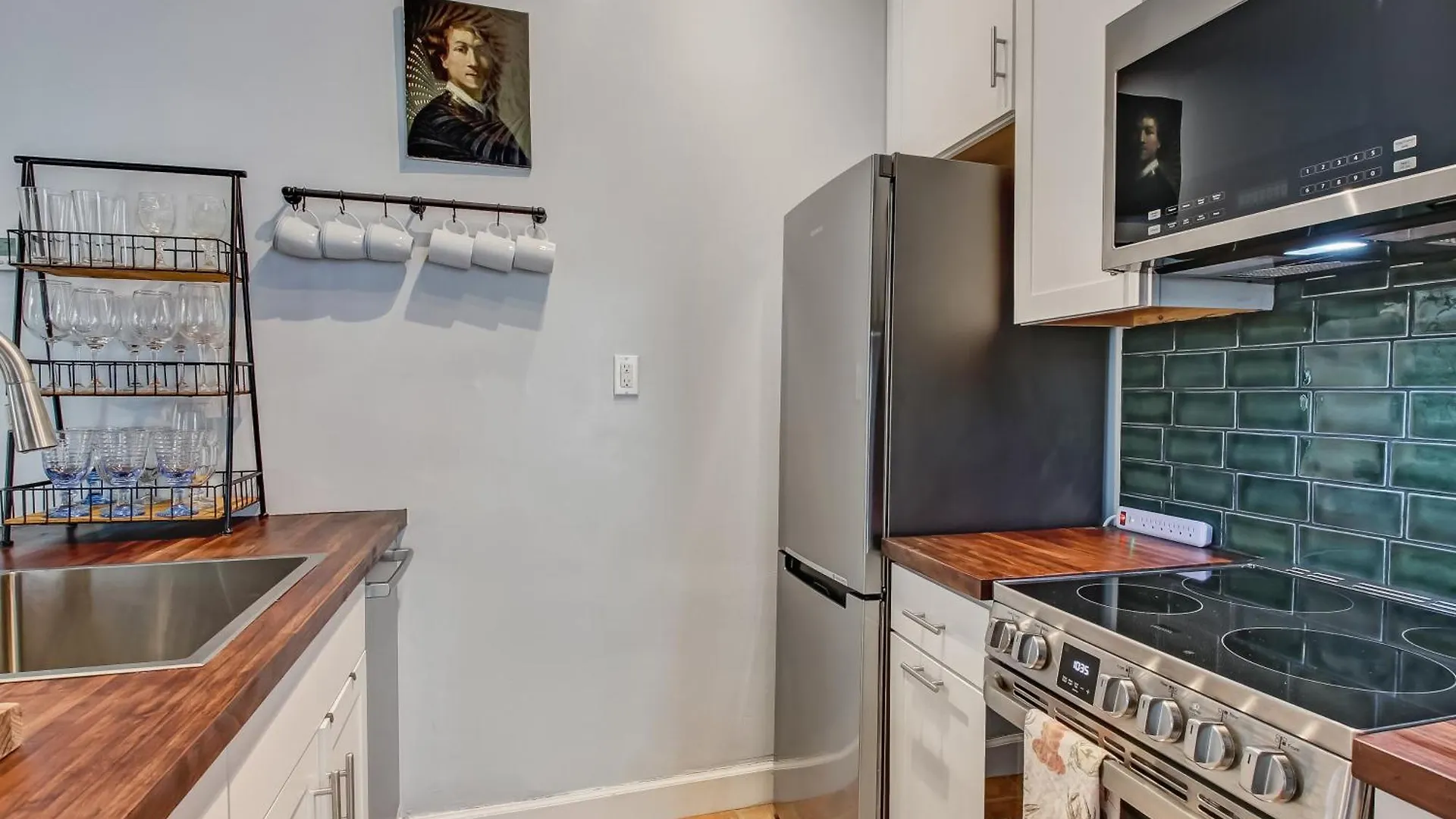 Holiday home Cute Thomas Square Cottage Monthly Stays Heated Pool Access By Southern Belle Savannah 1388