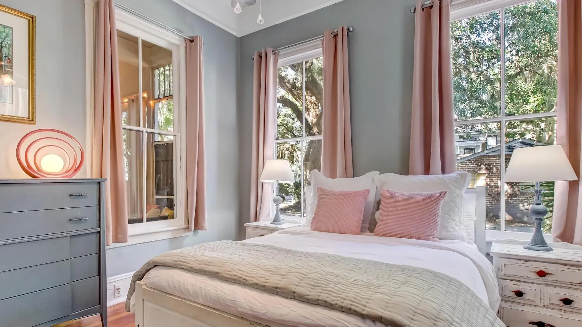 Cute Thomas Square Cottage Monthly Stays Heated Pool Access By Southern Belle Savannah 1388 0*,