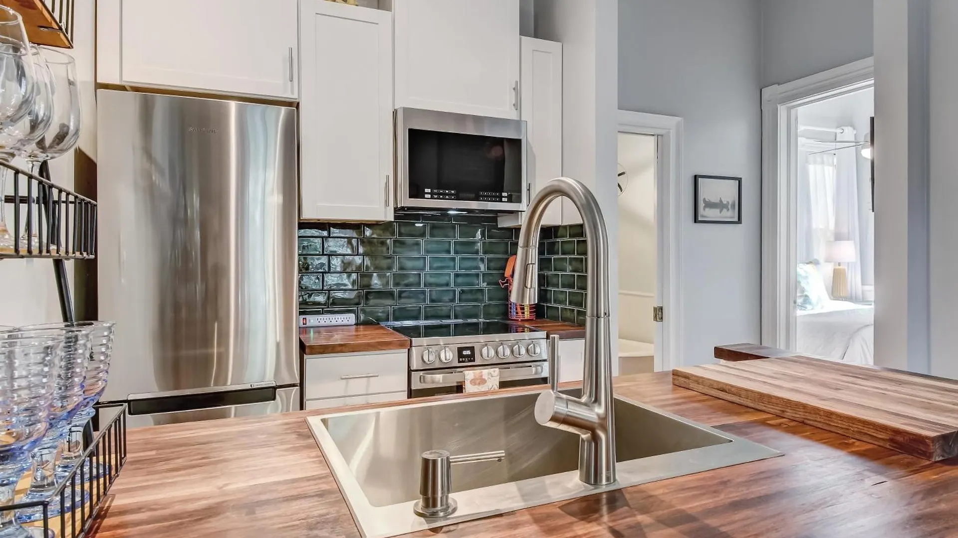 Cute Thomas Square Cottage Monthly Stays Heated Pool Access By Southern Belle Savannah 1388 United States
