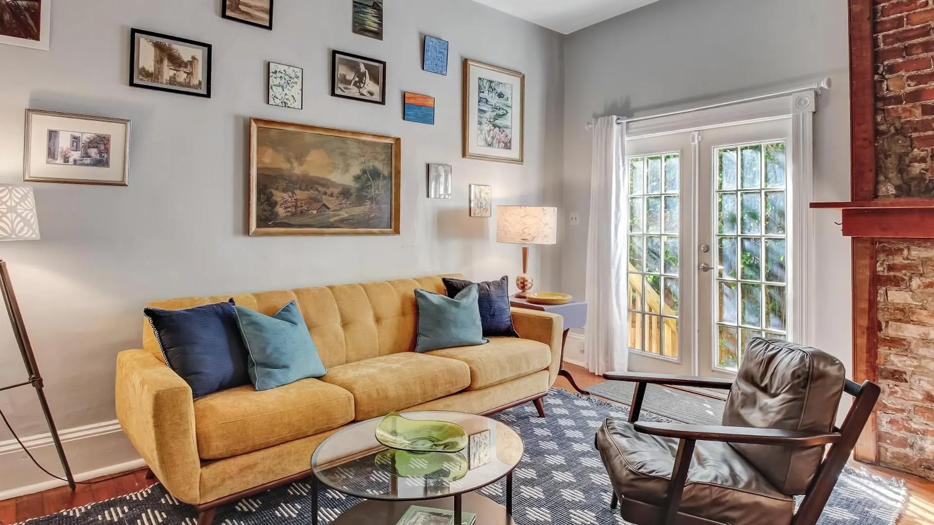 Cute Thomas Square Cottage Monthly Stays Heated Pool Access By Southern Belle Savannah 1388 Holiday home